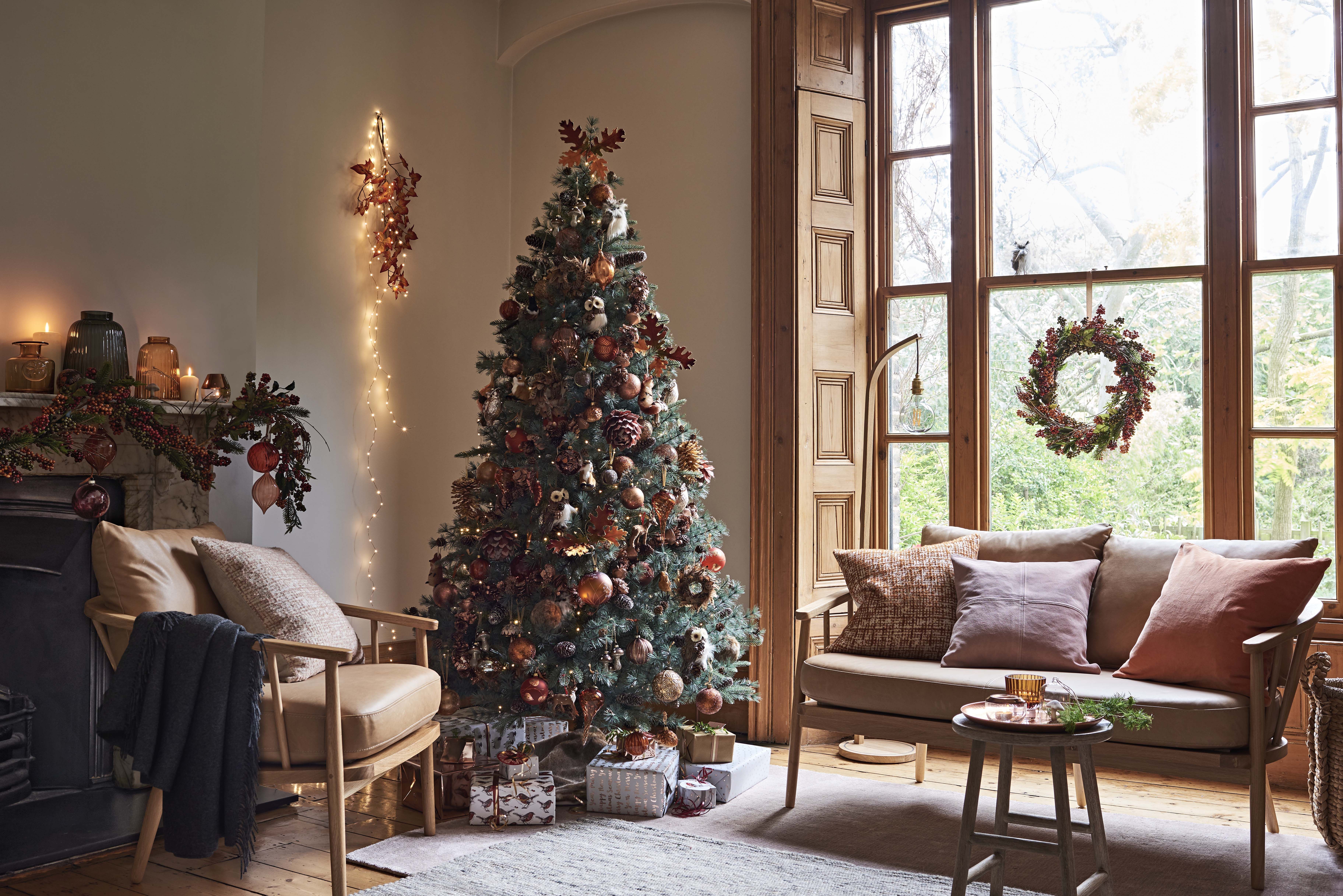 Jesenska božična drevesa - alternativni trend okrasitve božičnega leta 2018