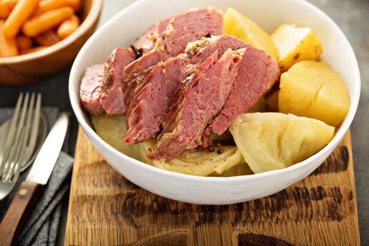 Телешко месо и зеле, ирландска традиционна вечеря -