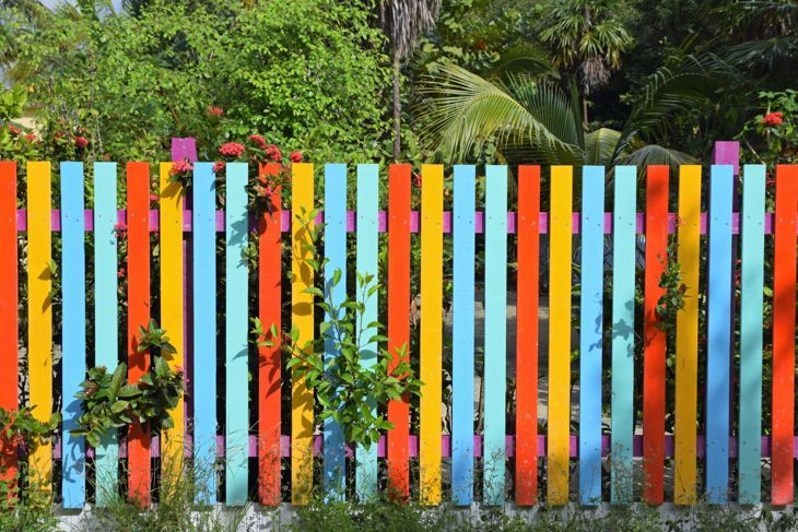 цветна ограда