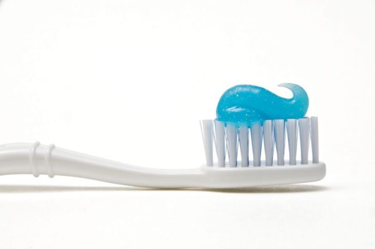 Пастата за зъби отстранява сребърните петна