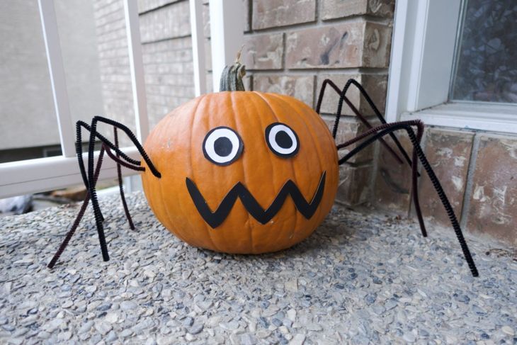 蜘蛛のかぼちゃハロウィンクラフト