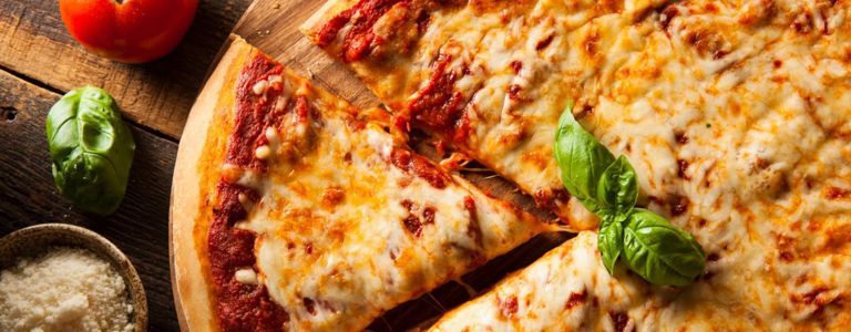 Hold The Toppings: Националният ден на пица със сирене е 5 септември
