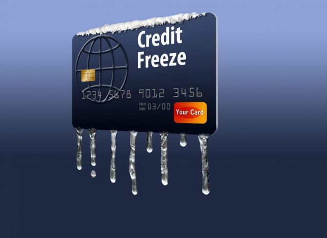 кандидатстване за нова карта по време на замразяване на кредит