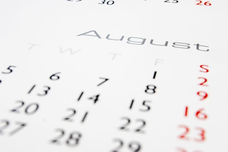 календар август национални празници лято